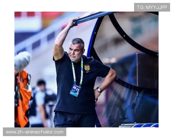 法布雷加斯正式获欧足联Pro级教练认证 成功迈入顶级执教行列 法布雷加斯正式获欧足联Pro级教练认证 成功迈入顶级执教行列