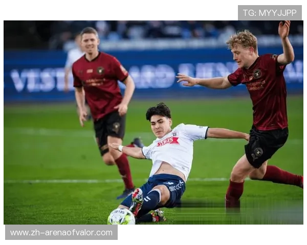 罗马2-1力克中日德兰,送对手欧联首败 罗马2-1力克中日德兰,送对手欧联首败