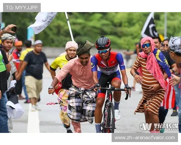 楚雄站爬坡点成转折 多名车手试图突围主集团